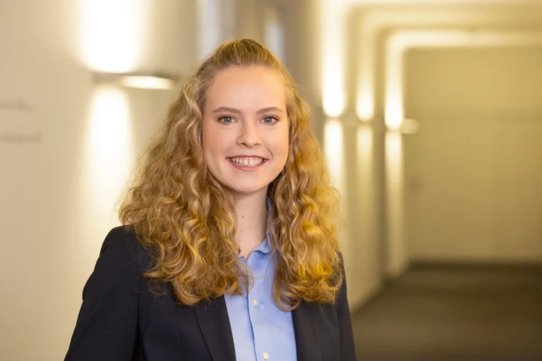 Mitarbeiterin, Kathrin Wondratschek,